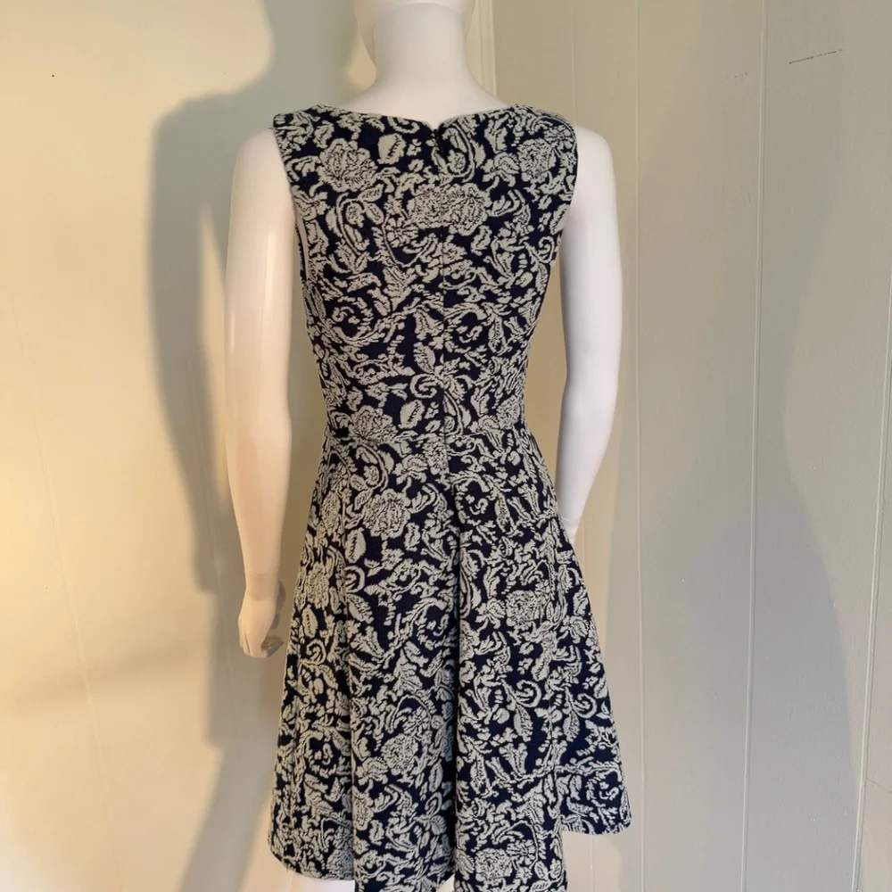 Brixton Ivy Medium NWT Scoop Neck Sleeveless Dress Textured Pattern Navy/Grey - Picture 3 of 7